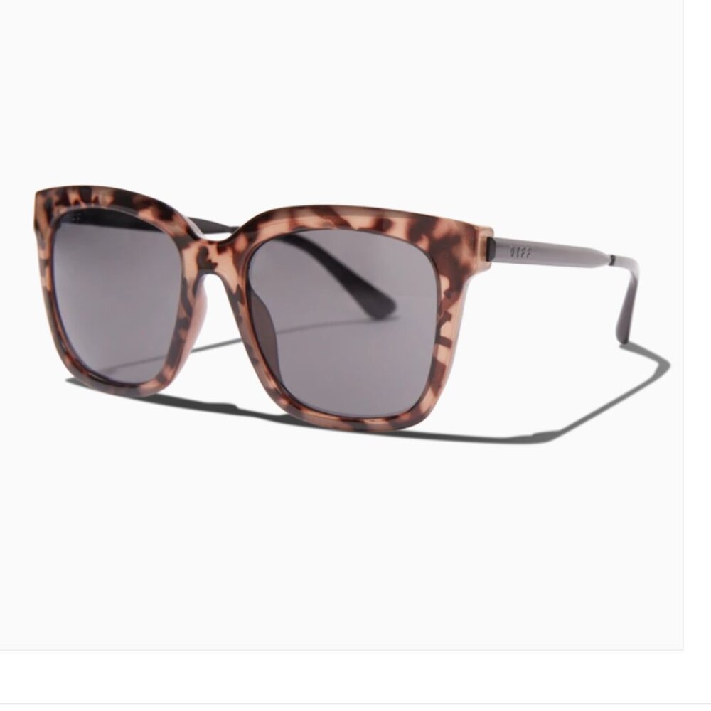 DIFF Charitable Eyewear HAILEY Sunglasses, Comes with Soft Storage Pouch